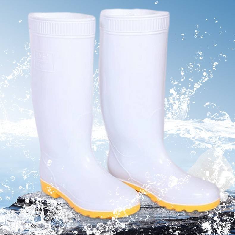 Sepatu Bot Hujan PVC vs Sepatu Bot Hujan Karet: Bahan Mana yang Sesuai dengan Kebutuhan Anda?